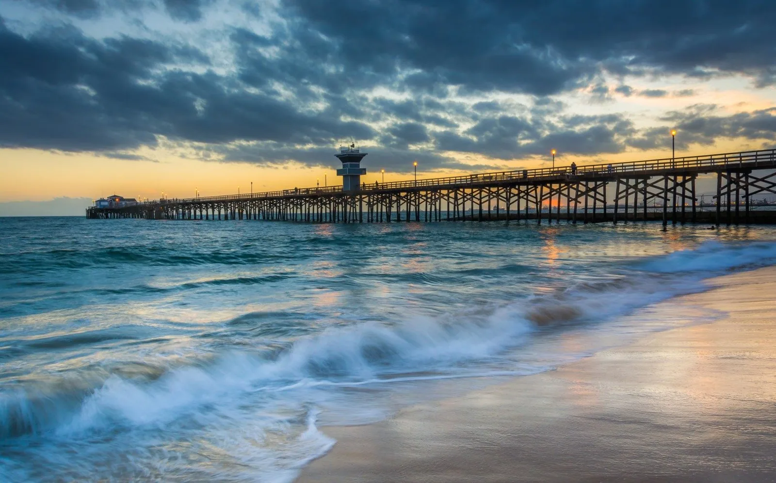 Commercial Roofing in Seal Beach, CA