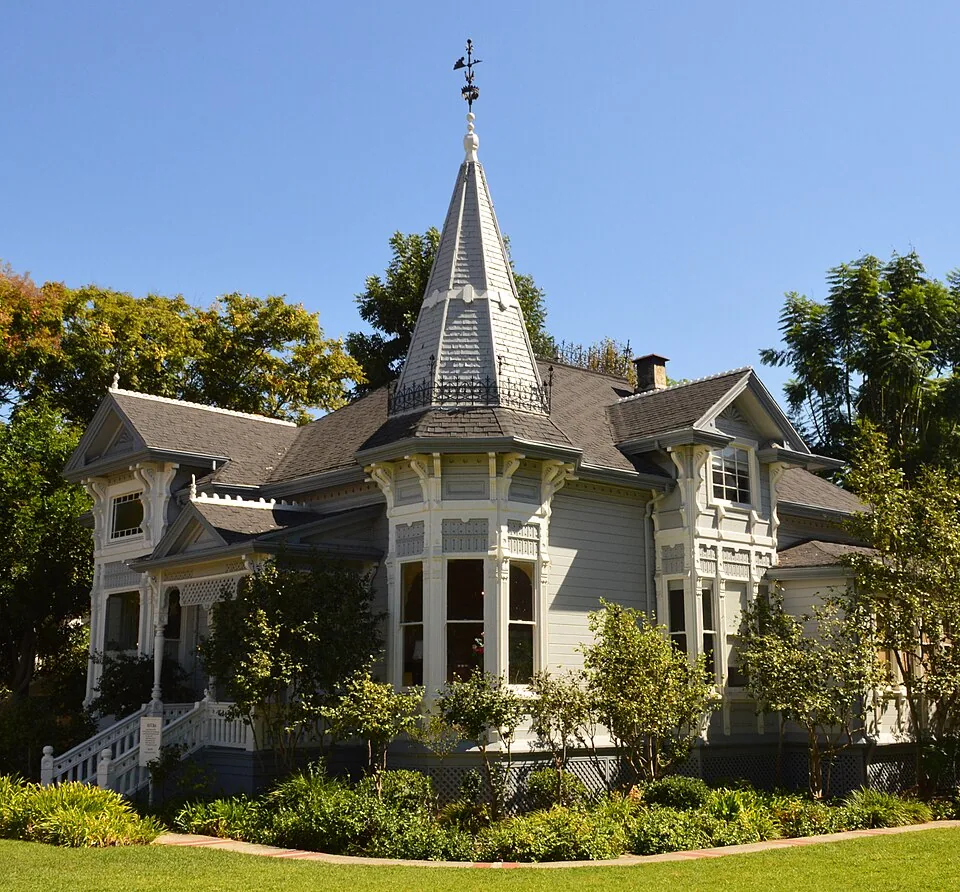 Commercial Roofing in Tustin, CA